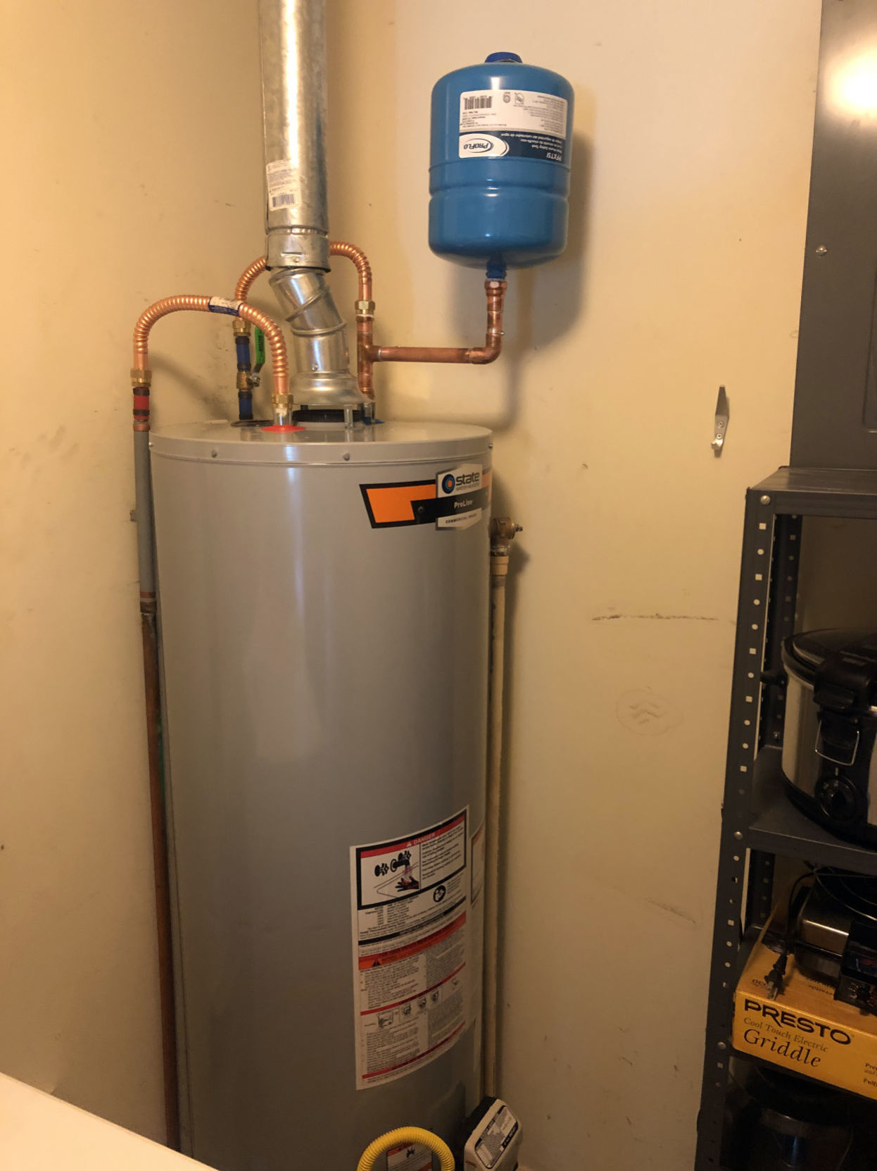 Hot water heater